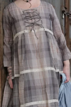 Ewa i Walla Kleid 55738 in creme, nougat & braun kariert - reiner Voile