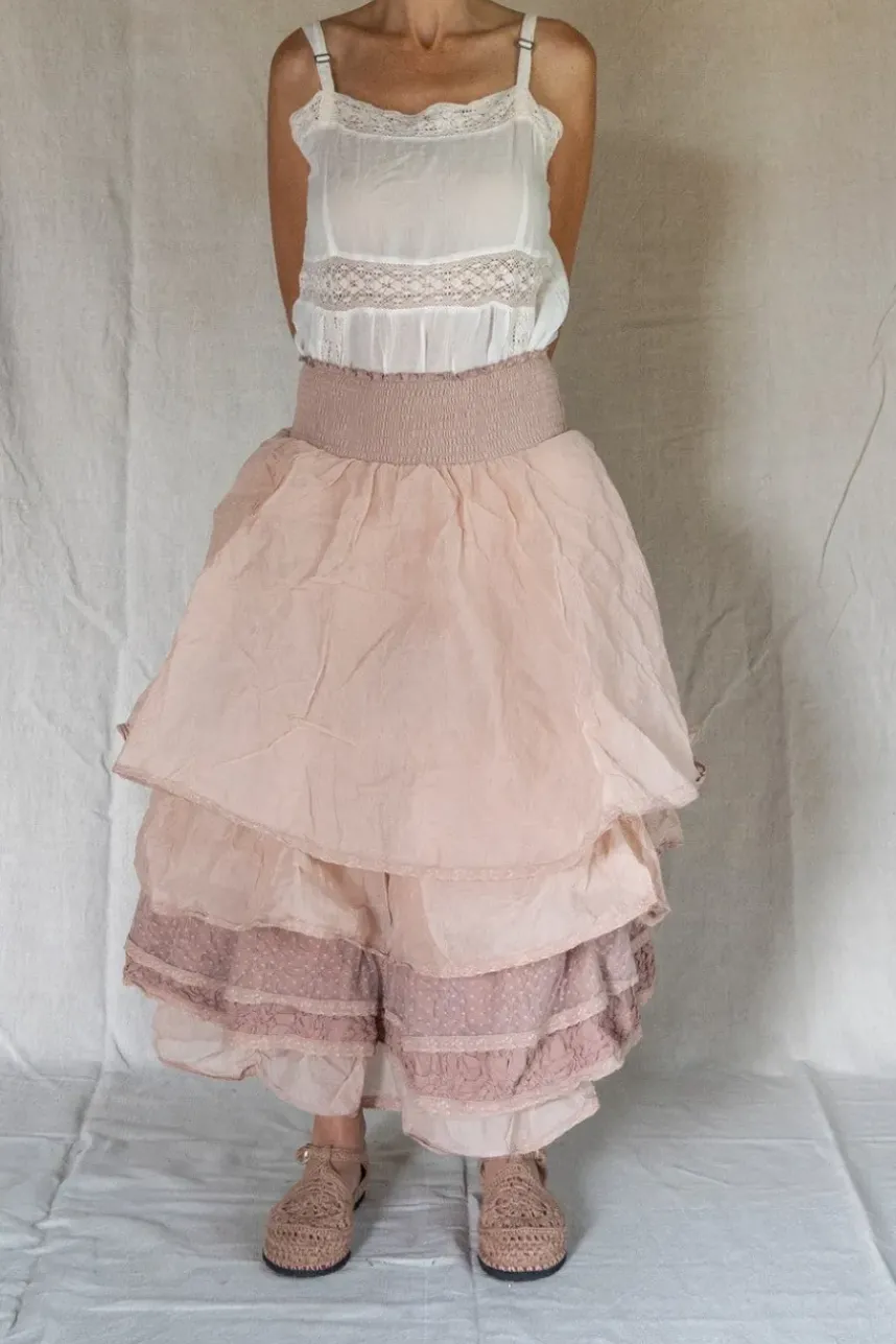 Les Ours Rock MADOU im pastelligen rose mit edlen Spitzen - Organza aus reiner Baumwolle