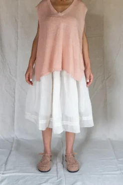 Les Ours Tank Top ELIAD im pastelligen rose - feiner Stick aus softem Leinen